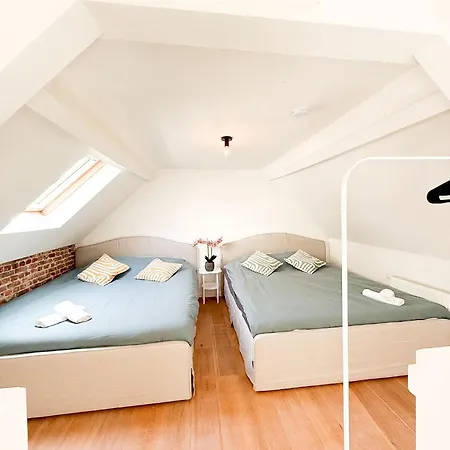 Stylish On The Waterfront Near Historic Center *