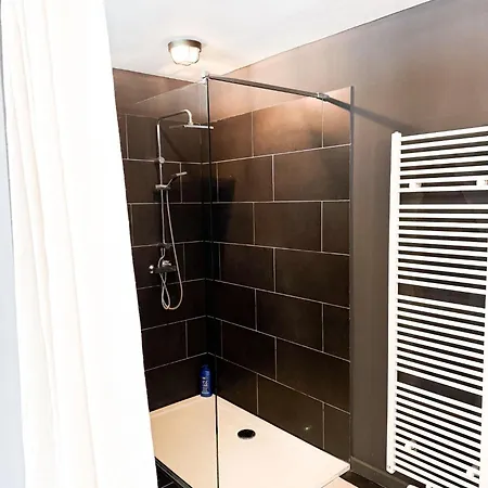 Stylish On The Waterfront Near Historic Center Dom wakacyjny *