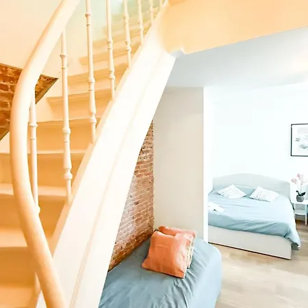 Stylish On The Waterfront Near Historic Center Dom wakacyjny *